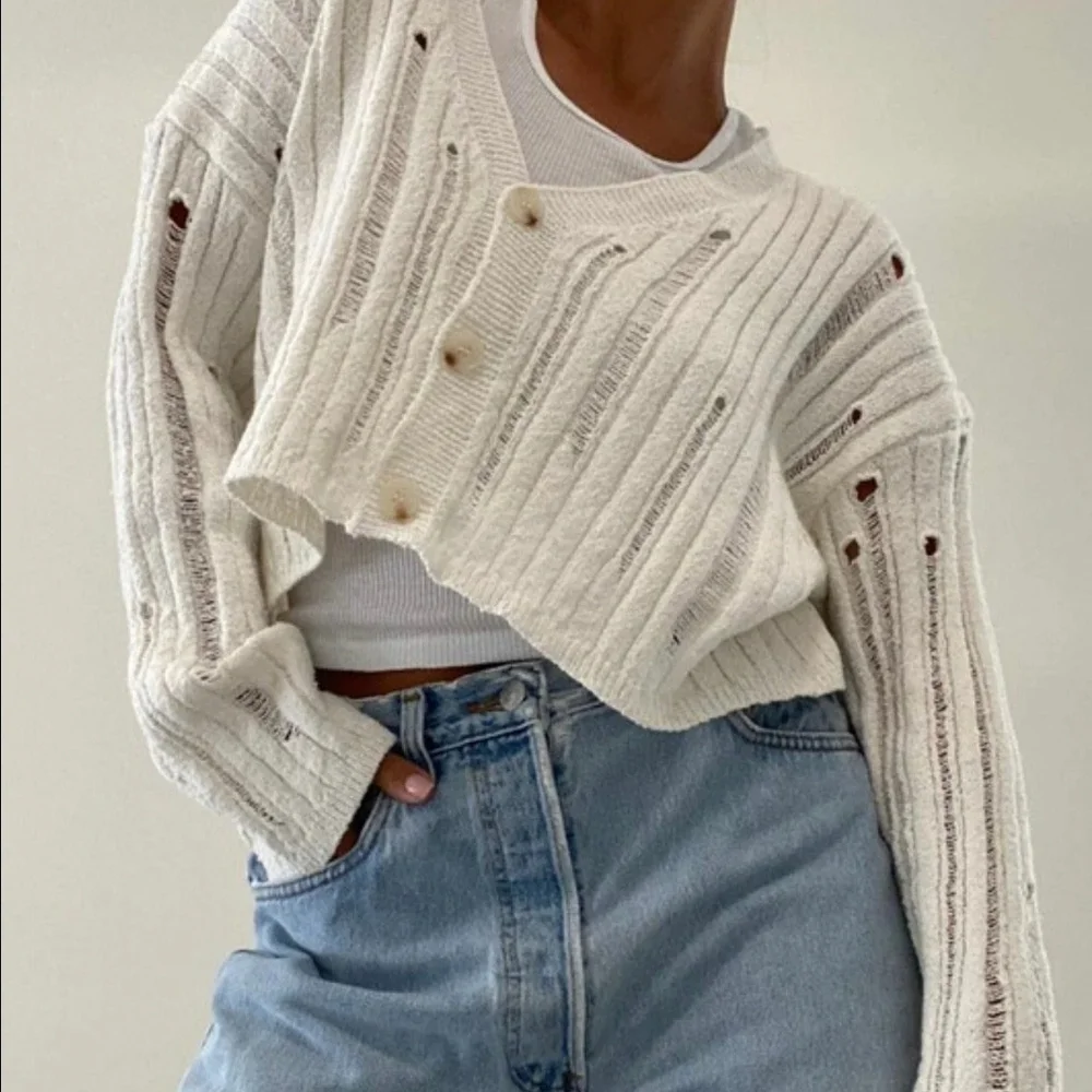 3 for $20 Zara Open Knit Distressed Cardigan - Picture 1 of 8